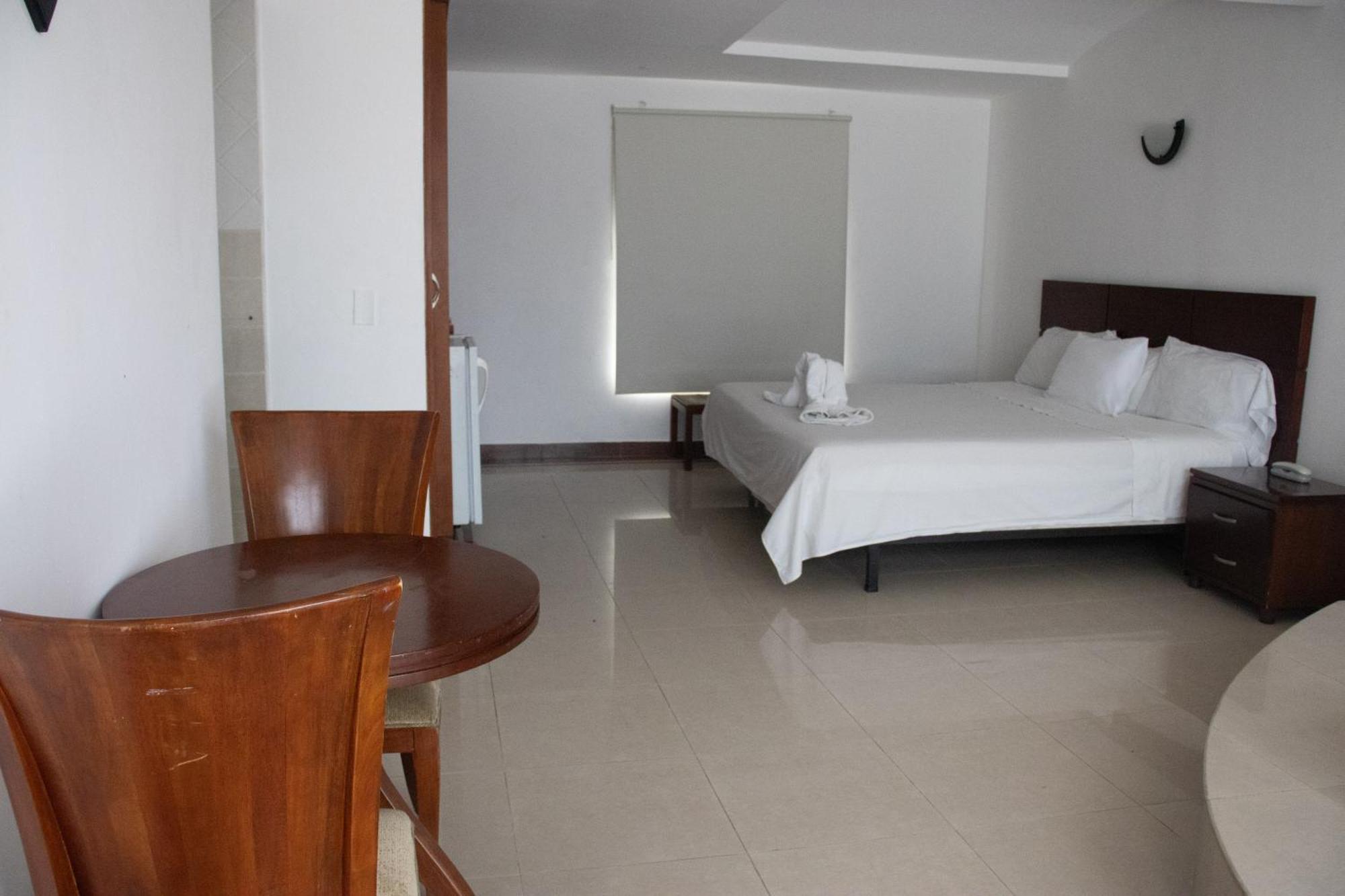 Hotel El Castillo Chinauta Kültér fotó