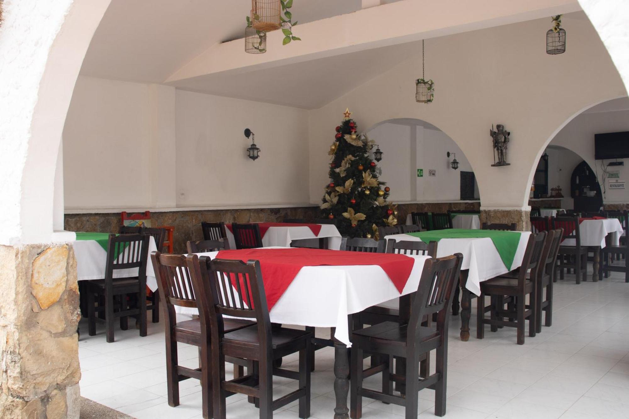 Hotel El Castillo Chinauta Kültér fotó