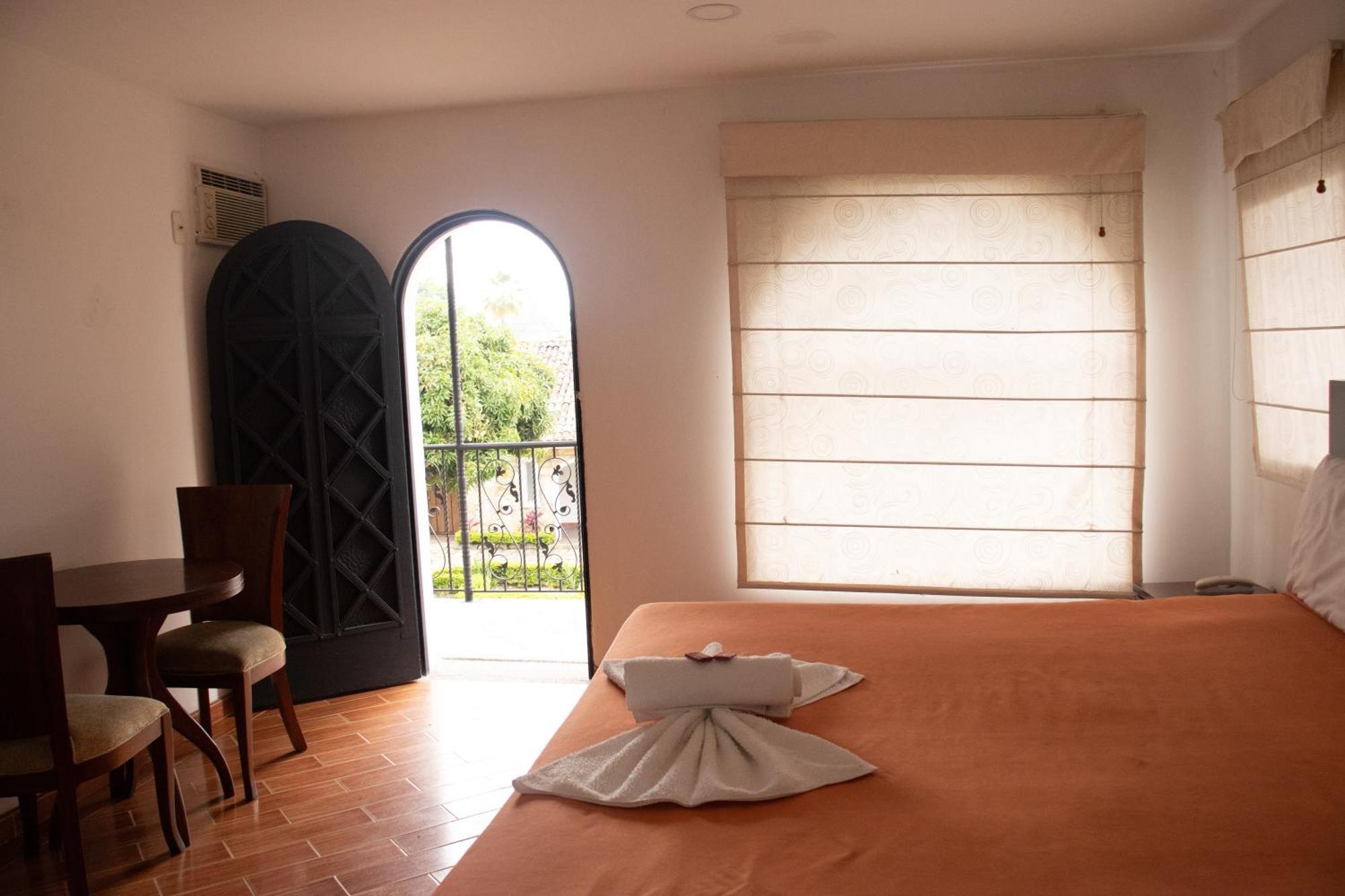 Hotel El Castillo Chinauta Kültér fotó