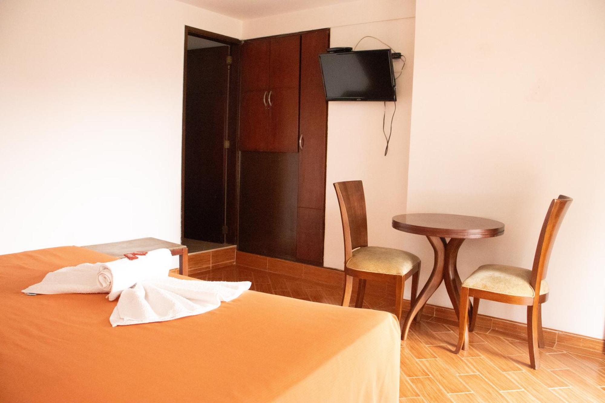 Hotel El Castillo Chinauta Kültér fotó