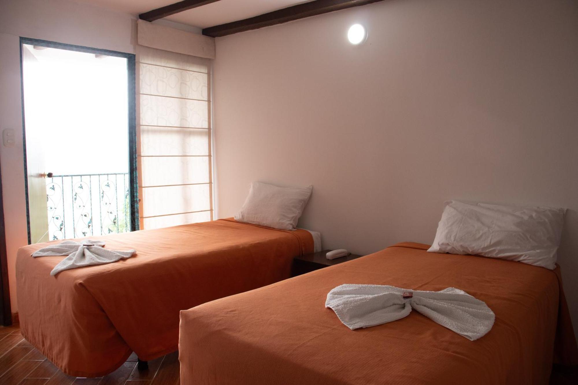 Hotel El Castillo Chinauta Kültér fotó