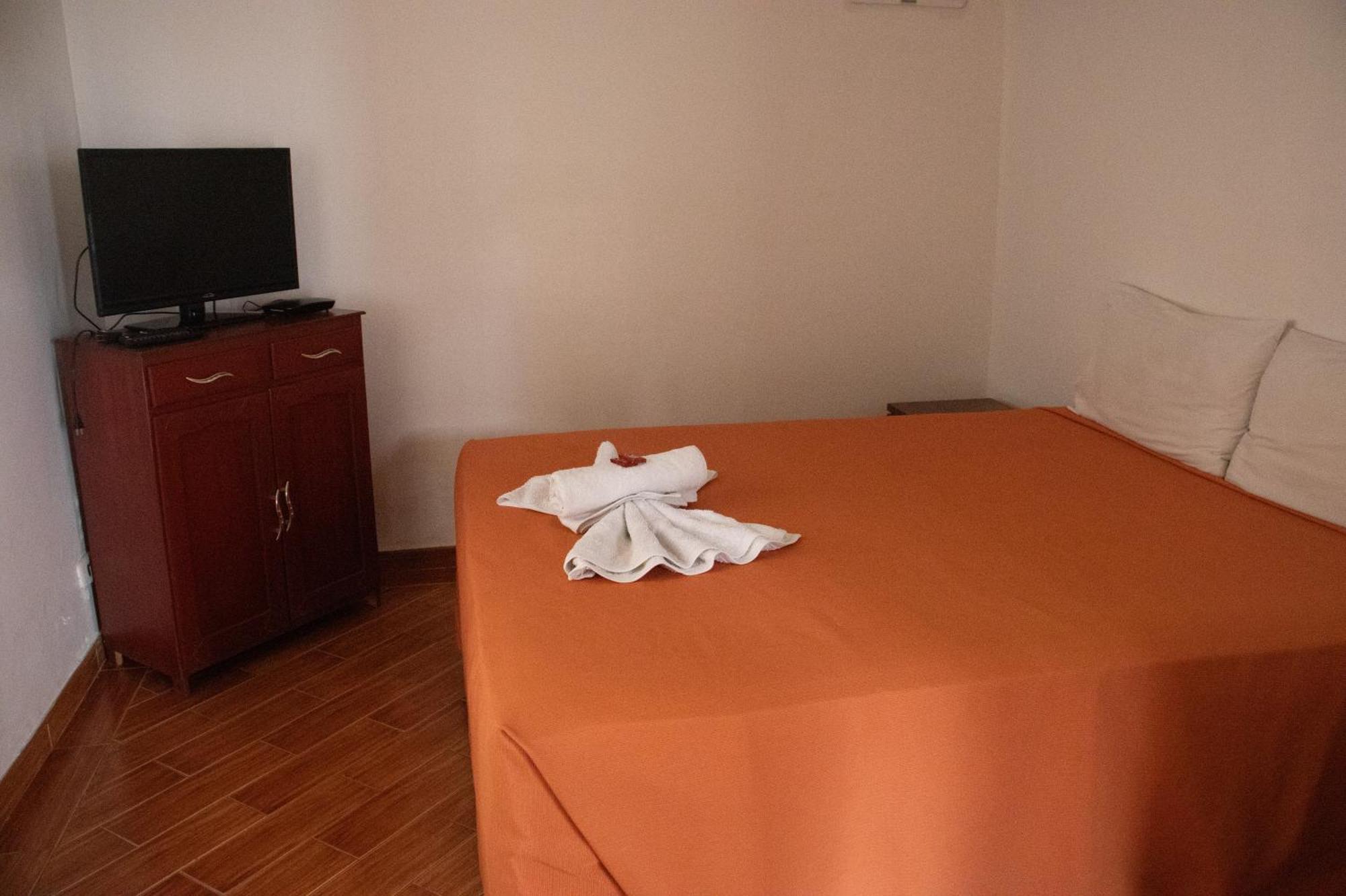 Hotel El Castillo Chinauta Kültér fotó